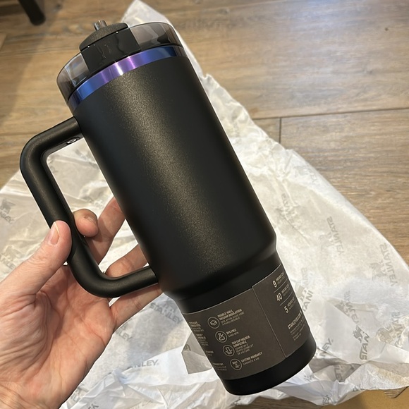 NWT Stanley 30oz Sexy & Sleek Black Chroma Color, Flowstate Quencher Tumbler - Picture 4 of 9